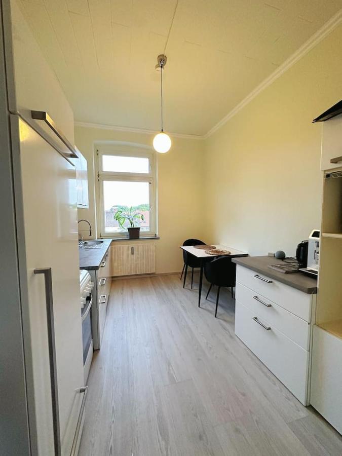 2 Schlafzimmer Waschenspuelmaschine Duisburgo Esterno foto