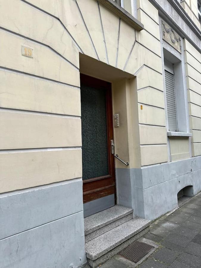 2 Schlafzimmer Waschenspuelmaschine Duisburgo Esterno foto