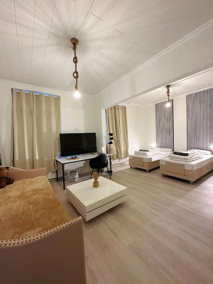 2 Schlafzimmer Waschenspuelmaschine Duisburgo Esterno foto